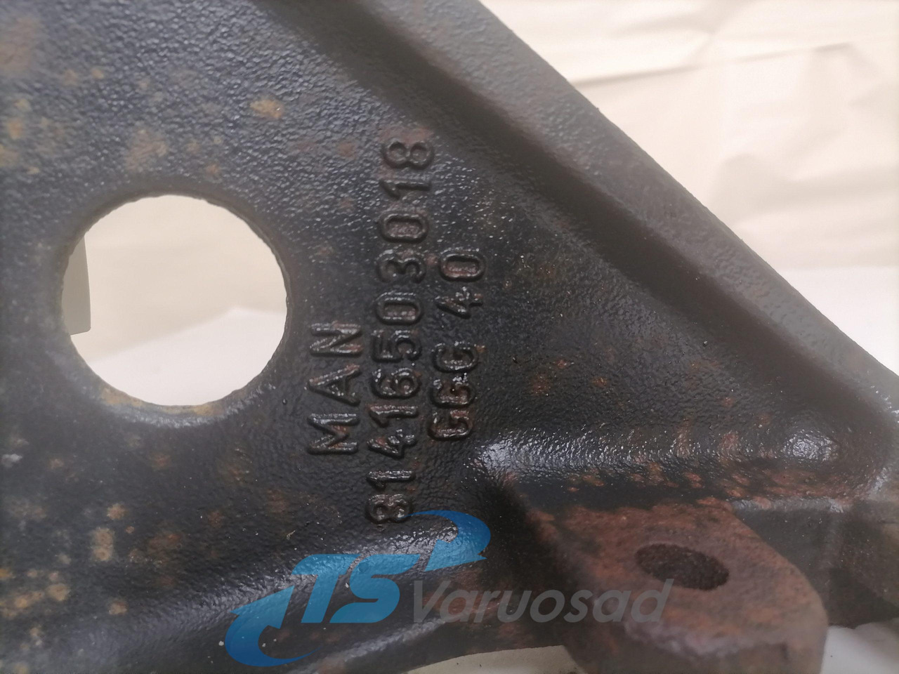 MAN Bummmmper bracket 81416503018 - Nárazník pro Nákladní auto: obrázek 3 MAN Bummmmper bracket 81416503018 - Nárazník pro Nákladní auto: obrázek 3