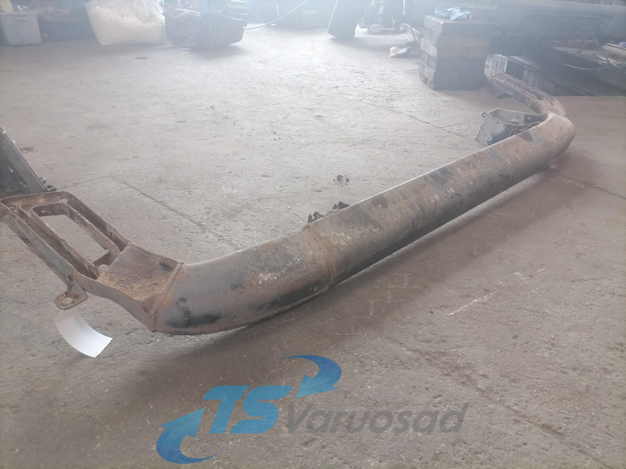 MAN Bumper 81416505013 - Nárazník pro Nákladní auto: obrázek 2 MAN Bumper 81416505013 - Nárazník pro Nákladní auto: obrázek 2