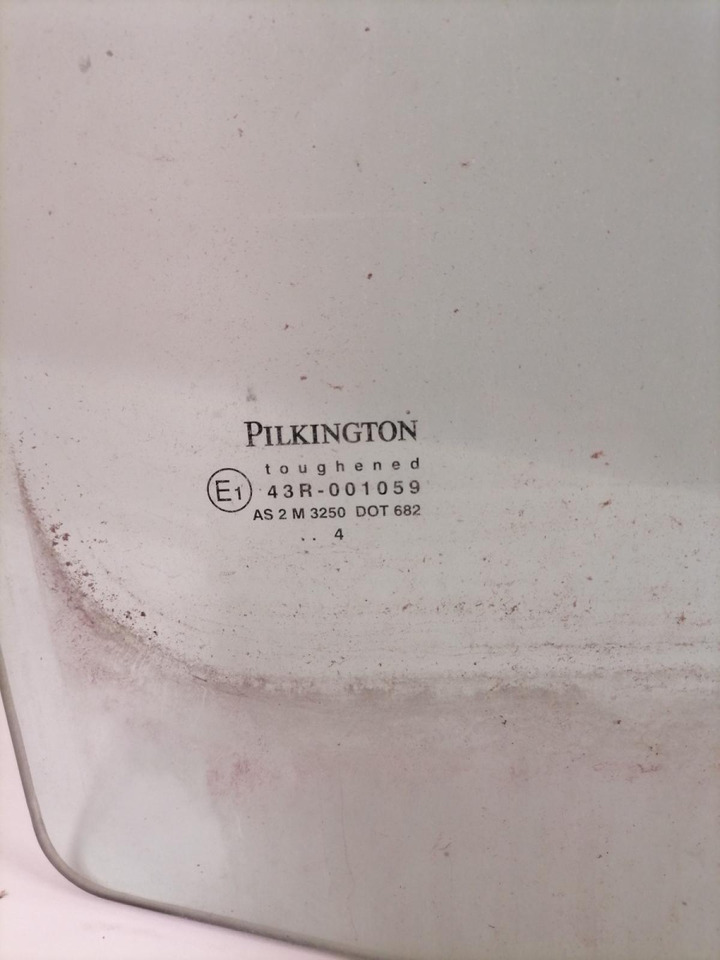 MAN Küljeklaas, parem 81626507002 - Okno a díly pro Nákladní auto: obrázek 3 MAN Küljeklaas, parem 81626507002 - Okno a díly pro Nákladní auto: obrázek 3