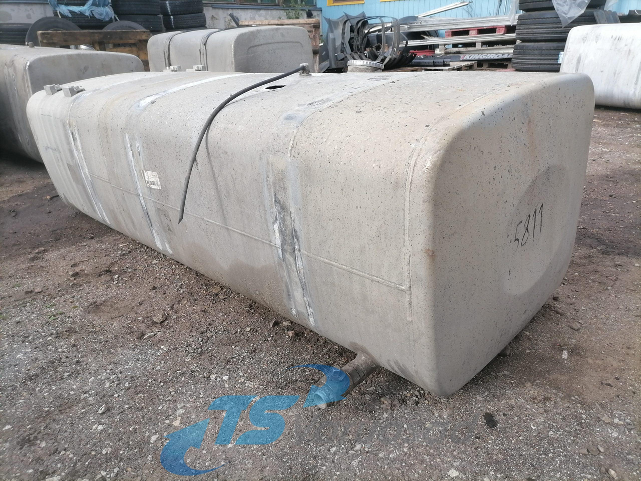 MAN Kütusepaak 710L 81122015712 - Palivová nádrž pro Nákladní auto: obrázek 4 MAN Kütusepaak 710L 81122015712 - Palivová nádrž pro Nákladní auto: obrázek 4