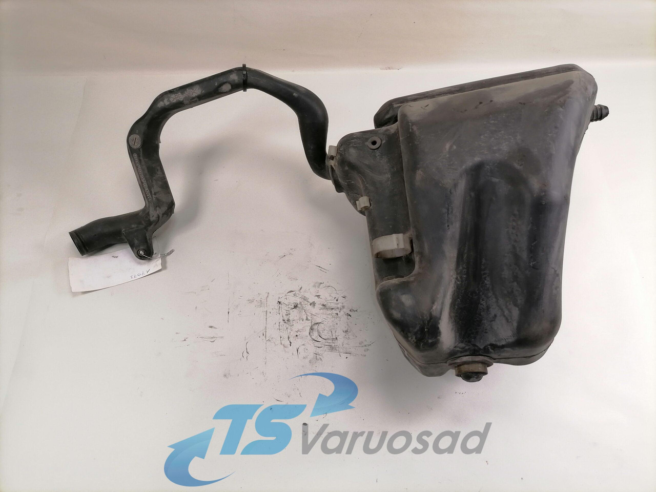 MAN Windscreen washer fluid tank 81264810079 - Stěrač pro Nákladní auto: obrázek 2 MAN Windscreen washer fluid tank 81264810079 - Stěrač pro Nákladní auto: obrázek 2