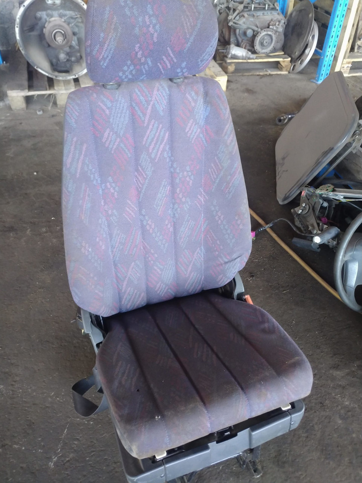 MB MB Atego passenger seat - Sedaček pro Nákladní auto: obrázek 1 MB MB Atego passenger seat - Sedaček pro Nákladní auto: obrázek 1