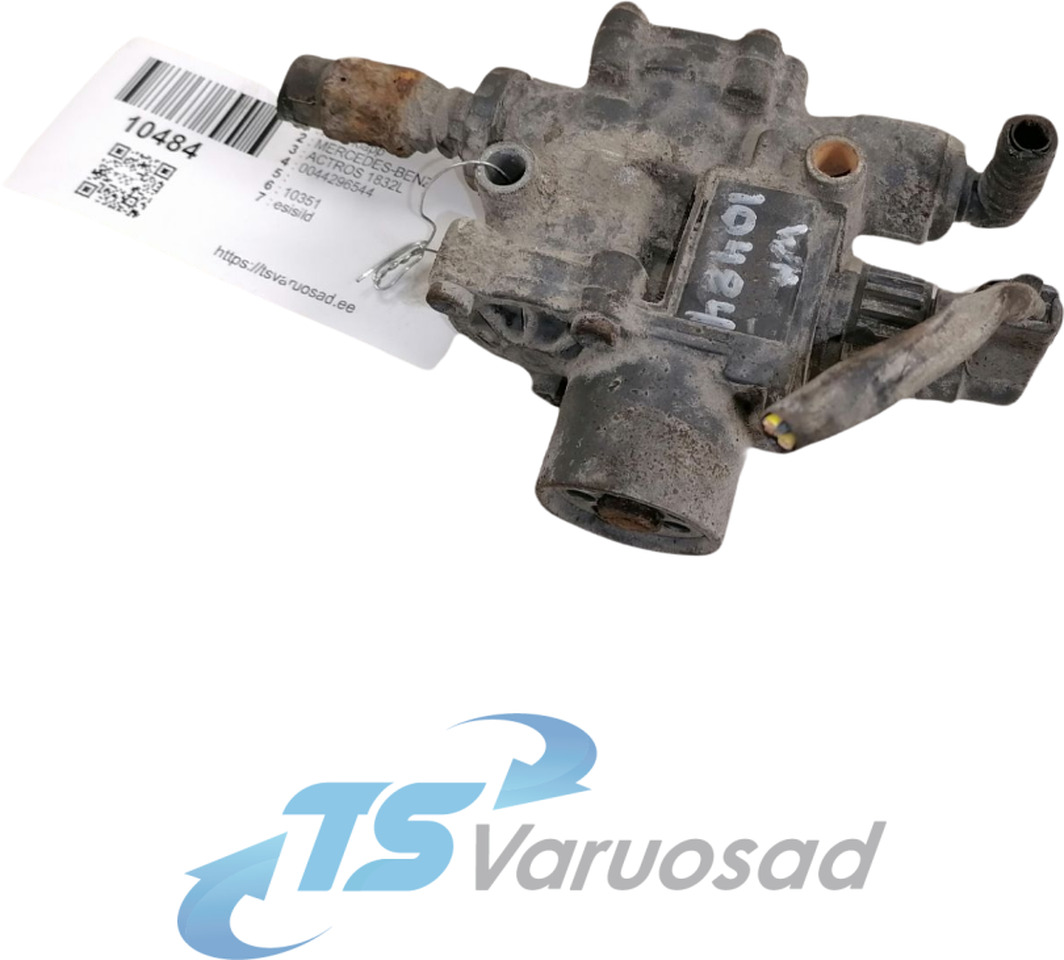 Mercedes-Benz ABS brake valve 0044296544 - Brzdový ventil pro Nákladní auto: obrázek 1 Mercedes-Benz ABS brake valve 0044296544 - Brzdový ventil pro Nákladní auto: obrázek 1
