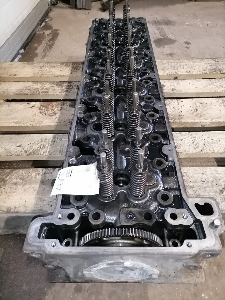 Mercedes-Benz Cylinder head A4710102720 - Hlava válců pro Nákladní auto: obrázek 4 Mercedes-Benz Cylinder head A4710102720 - Hlava válců pro Nákladní auto: obrázek 4