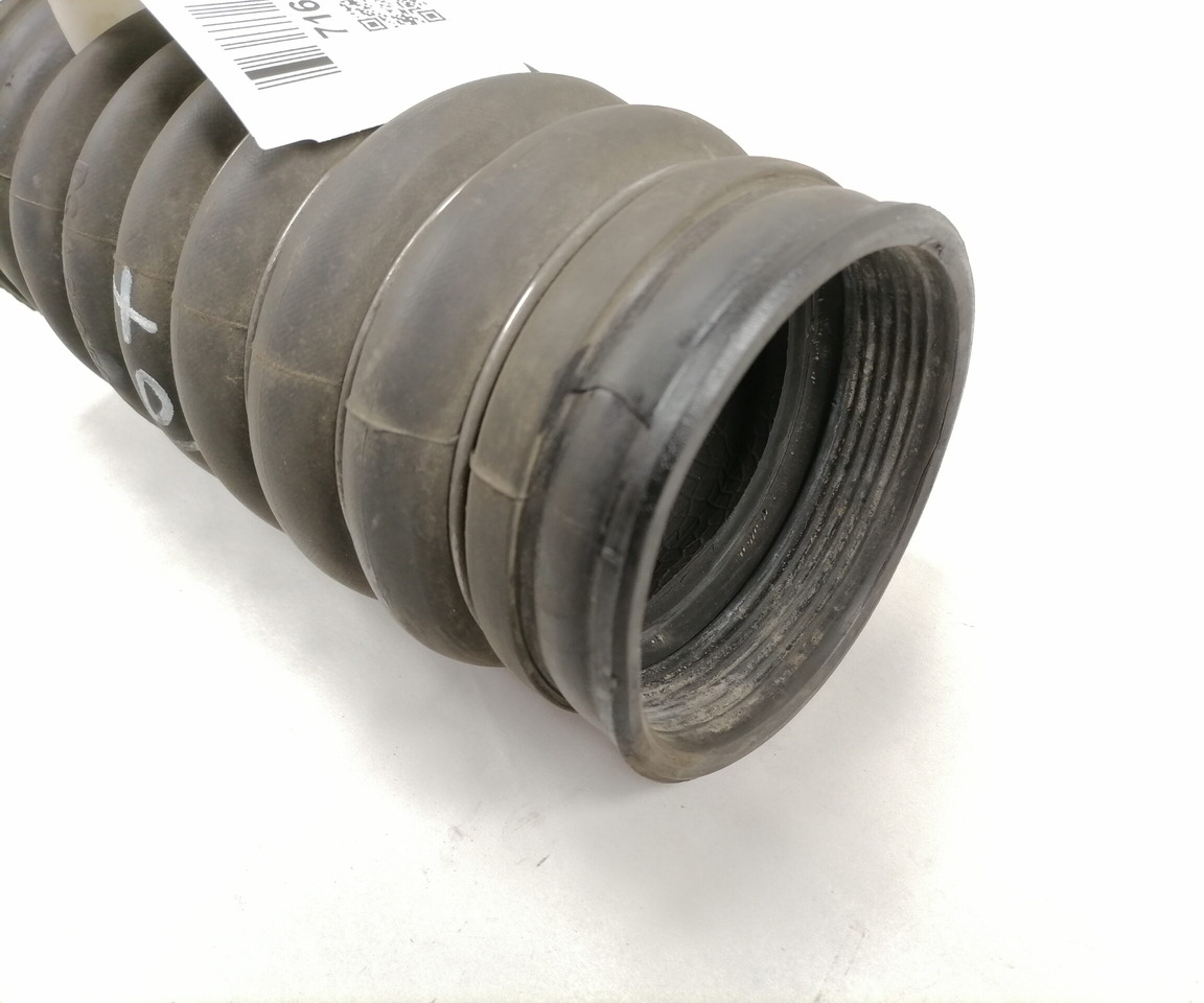 Mercedes-Benz Intercooleri lõdvik A9605010082 - Intercooler pro Nákladní auto: obrázek 2 Mercedes-Benz Intercooleri lõdvik A9605010082 - Intercooler pro Nákladní auto: obrázek 2