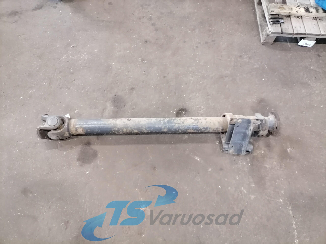 Mercedes-Benz Propeller shaft A6574101504 - Kardan pro Nákladní auto: obrázek 1 Mercedes-Benz Propeller shaft A6574101504 - Kardan pro Nákladní auto: obrázek 1