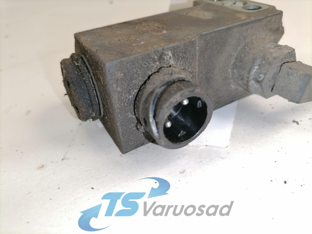 Mercedes-Benz Solenoid valve A0049978536 - Brzdový ventil pro Nákladní auto: obrázek 3 Mercedes-Benz Solenoid valve A0049978536 - Brzdový ventil pro Nákladní auto: obrázek 3