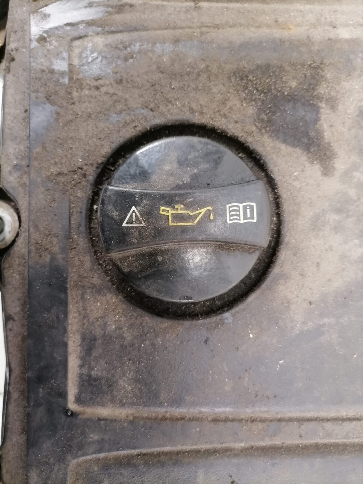 Mercedes-Benz Valve cover A4710101730 - Hlava válců pro Nákladní auto: obrázek 5 Mercedes-Benz Valve cover A4710101730 - Hlava válců pro Nákladní auto: obrázek 5