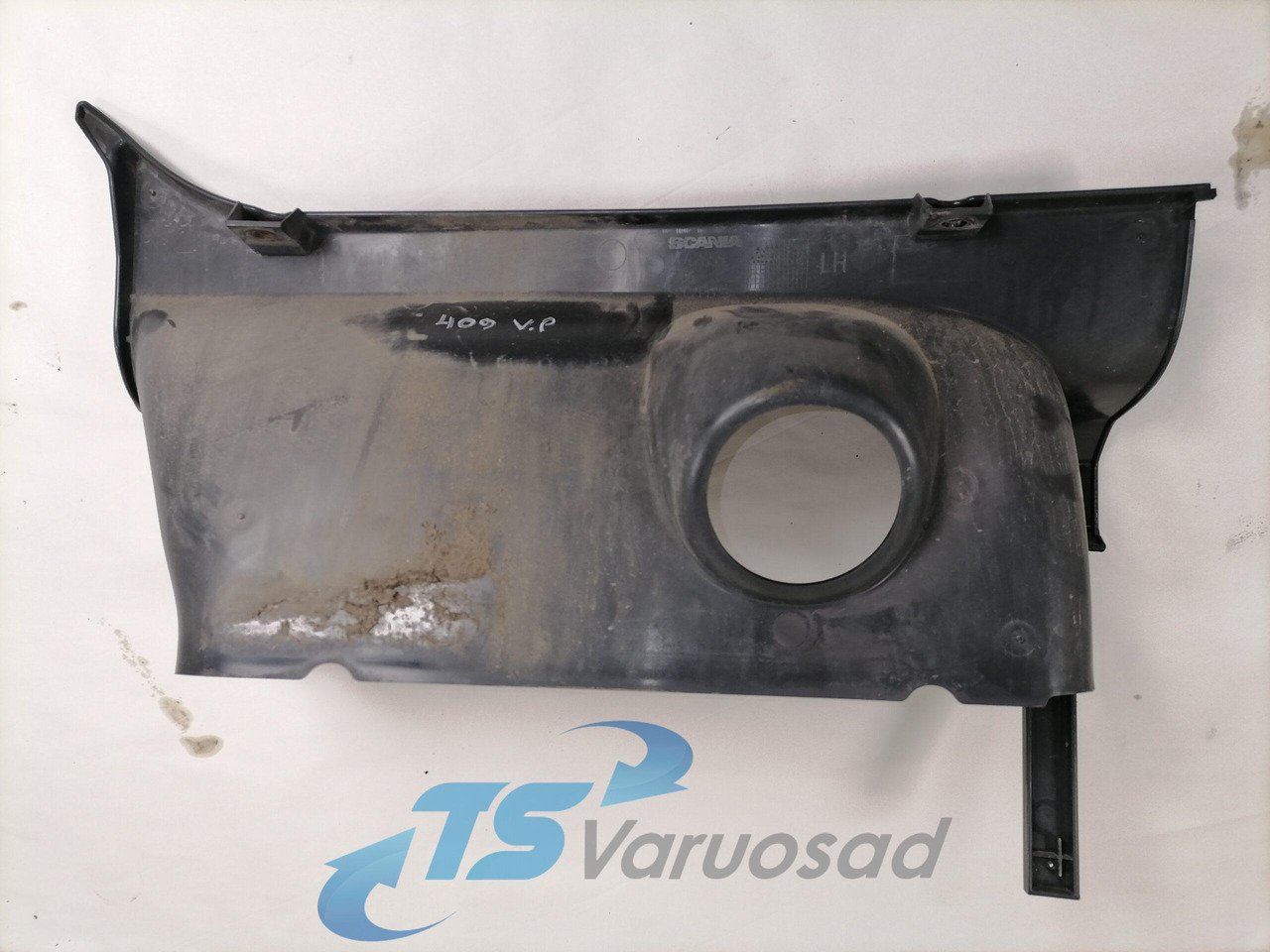 Scania Astmelaua plastik kate, ülemine vasak 1442655 - Stupátko pro Nákladní auto: obrázek 2 Scania Astmelaua plastik kate, ülemine vasak 1442655 - Stupátko pro Nákladní auto: obrázek 2