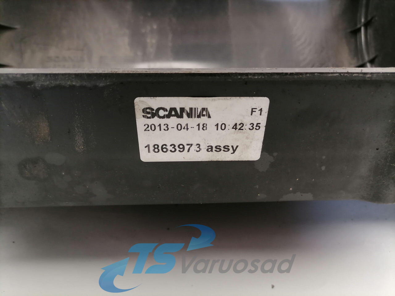 Scania Blower cover 1863973 - Univerzální díl pro Nákladní auto: obrázek 2 Scania Blower cover 1863973 - Univerzální díl pro Nákladní auto: obrázek 2