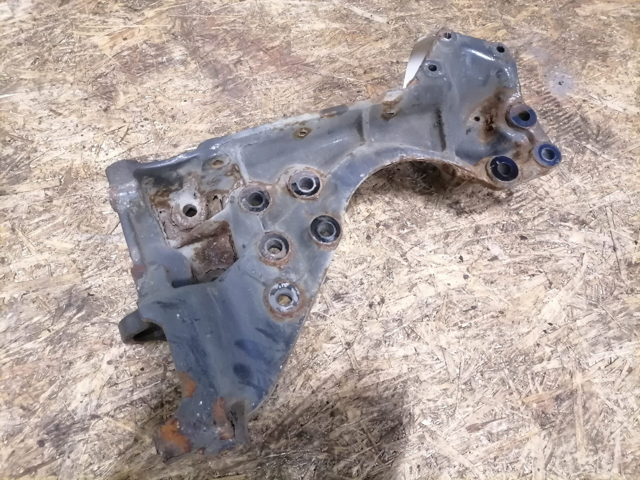 Scania Bracket 1375802 - Rám/ Šasi pro Nákladní auto: obrázek 1 Scania Bracket 1375802 - Rám/ Šasi pro Nákladní auto: obrázek 1