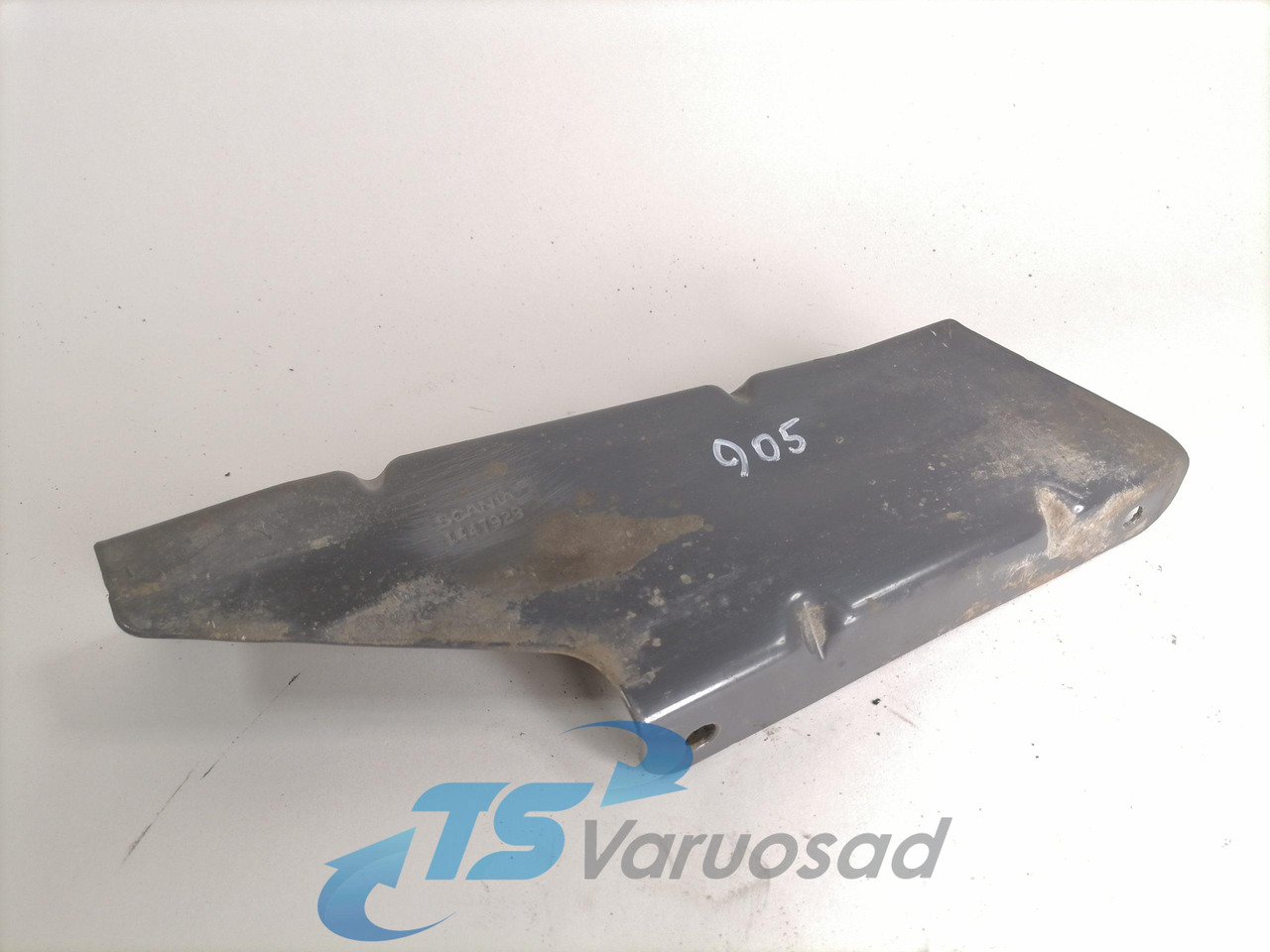 Scania Bumper bracket 1447929 - Nárazník pro Nákladní auto: obrázek 1 Scania Bumper bracket 1447929 - Nárazník pro Nákladní auto: obrázek 1