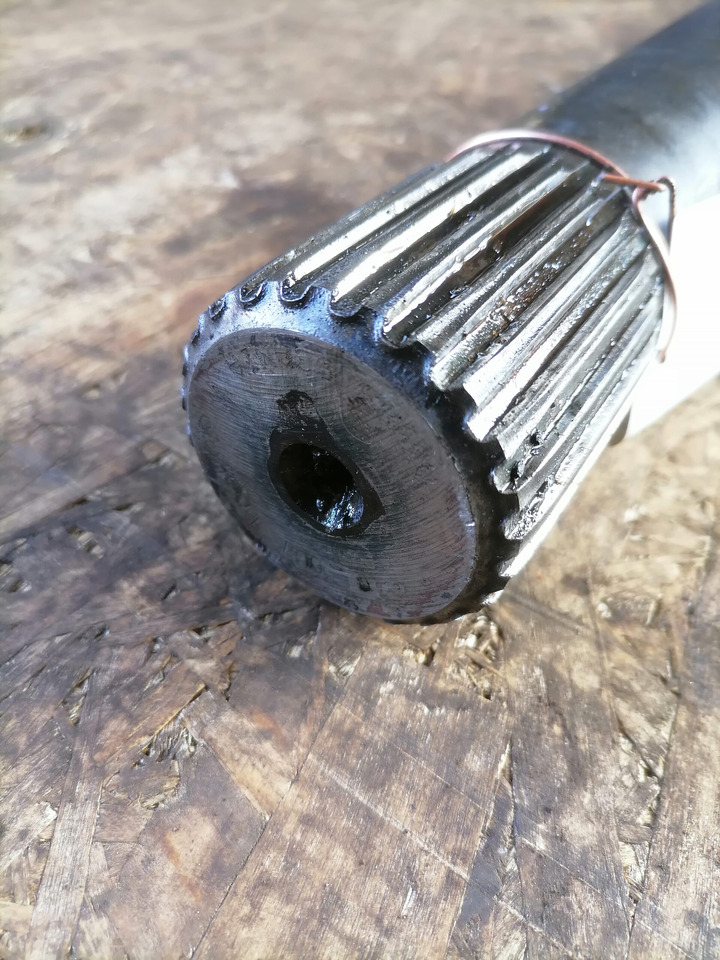 Scania Drive shaft 1761195 - Poloosa pro Nákladní auto: obrázek 4 Scania Drive shaft 1761195 - Poloosa pro Nákladní auto: obrázek 4