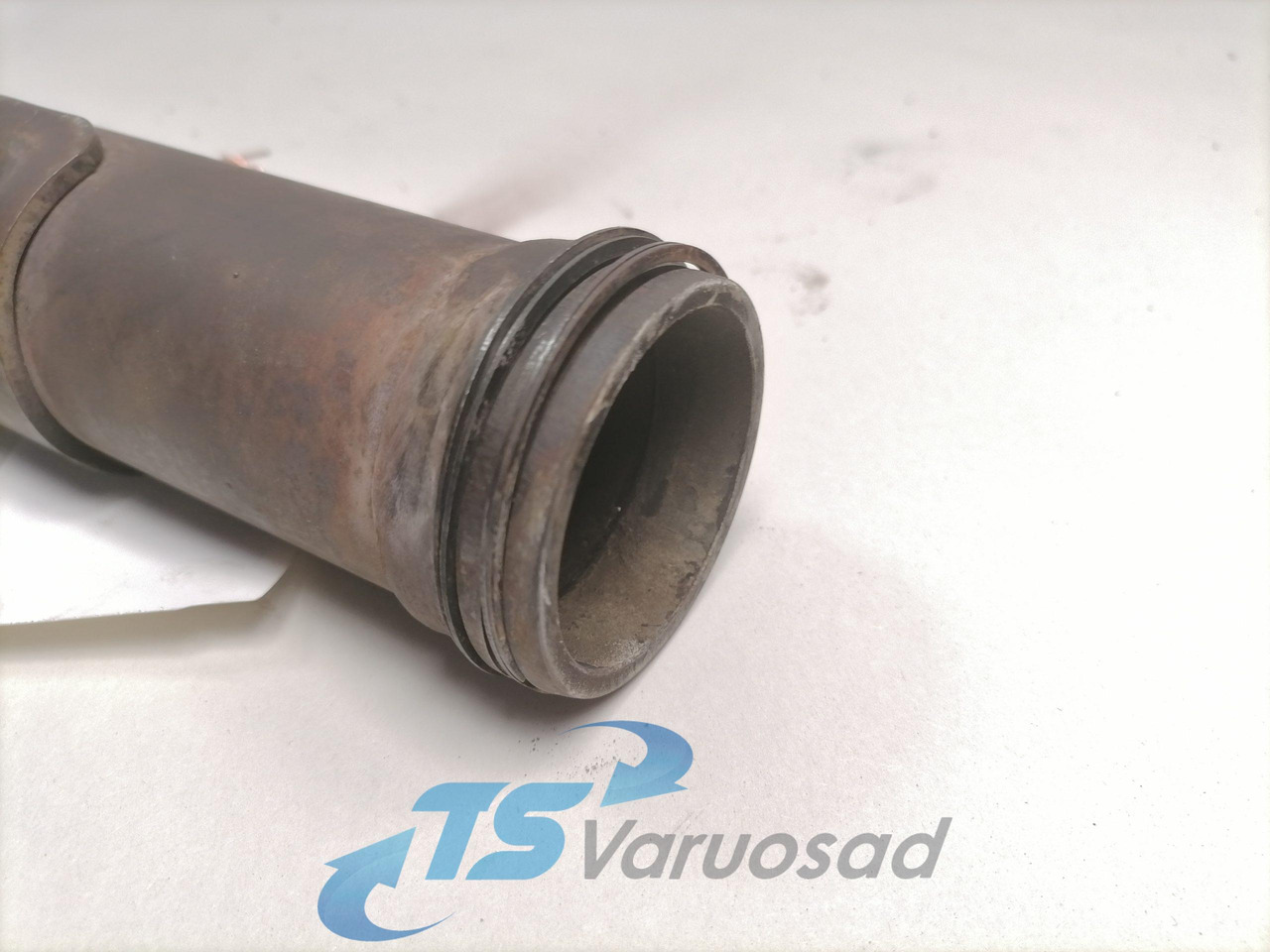 Scania EGR pipe 1528100 - Výfukový svod pro Nákladní auto: obrázek 3 Scania EGR pipe 1528100 - Výfukový svod pro Nákladní auto: obrázek 3
