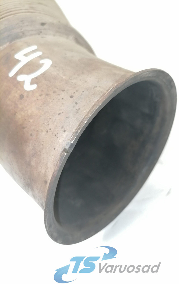 Scania Exhaust pipe 1529474 - Tlumič výfuku pro Nákladní auto: obrázek 2 Scania Exhaust pipe 1529474 - Tlumič výfuku pro Nákladní auto: obrázek 2