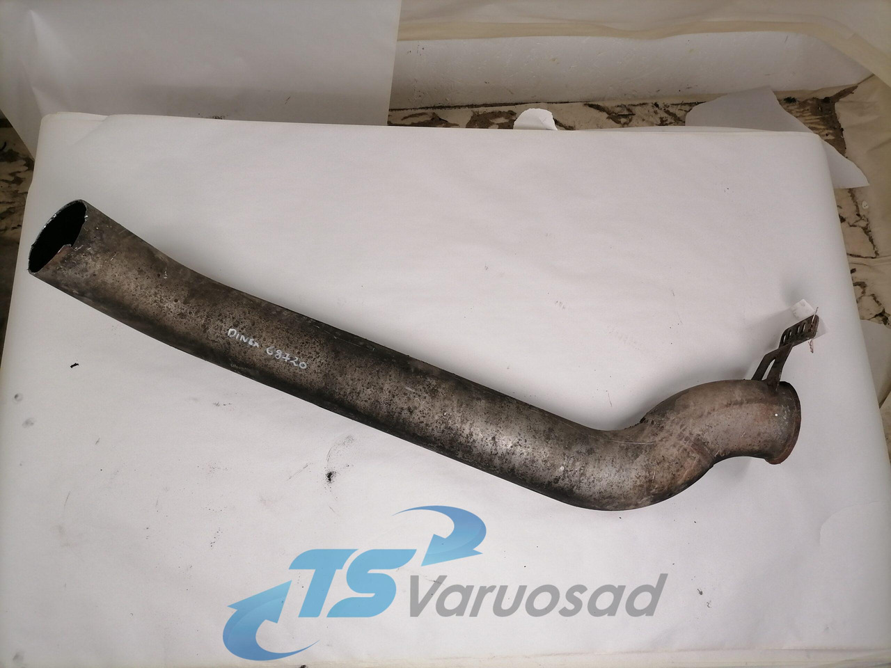 Scania Exhaust pipe 68720 - Tlumič výfuku pro Nákladní auto: obrázek 1 Scania Exhaust pipe 68720 - Tlumič výfuku pro Nákladní auto: obrázek 1