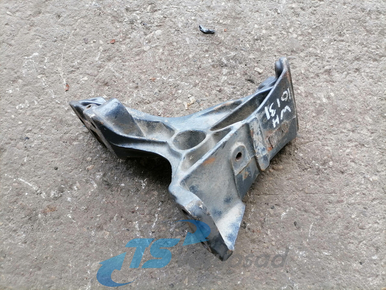 Scania Front bumper carrier 1404478 - Nárazník pro Nákladní auto: obrázek 2 Scania Front bumper carrier 1404478 - Nárazník pro Nákladní auto: obrázek 2
