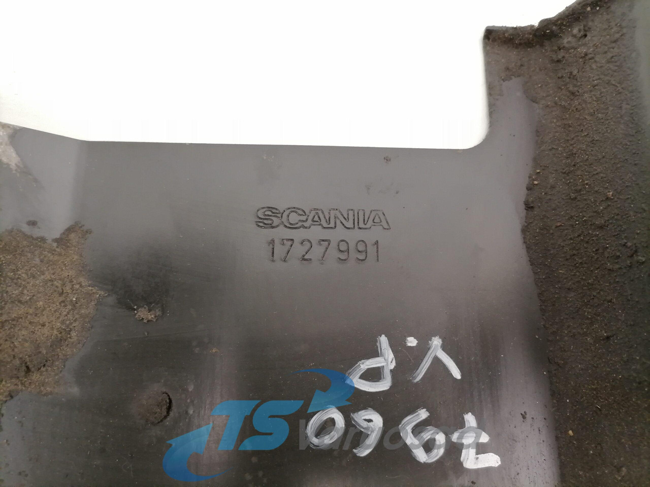 Scania Light bracket 1727991 - Světlo/ Osvětlení pro Nákladní auto: obrázek 4 Scania Light bracket 1727991 - Světlo/ Osvětlení pro Nákladní auto: obrázek 4