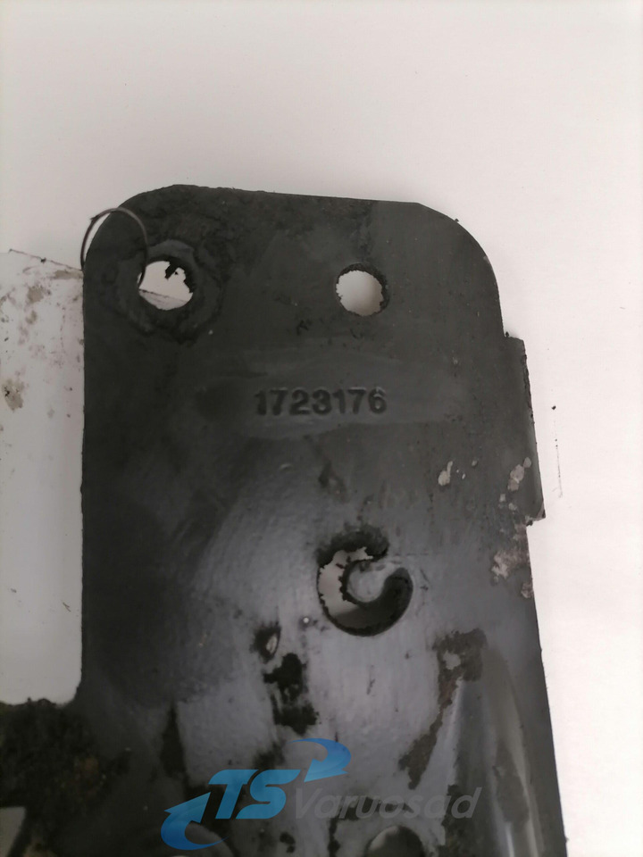Scania Mudguard bracket 1723176 - Univerzální díl pro Nákladní auto: obrázek 2 Scania Mudguard bracket 1723176 - Univerzální díl pro Nákladní auto: obrázek 2