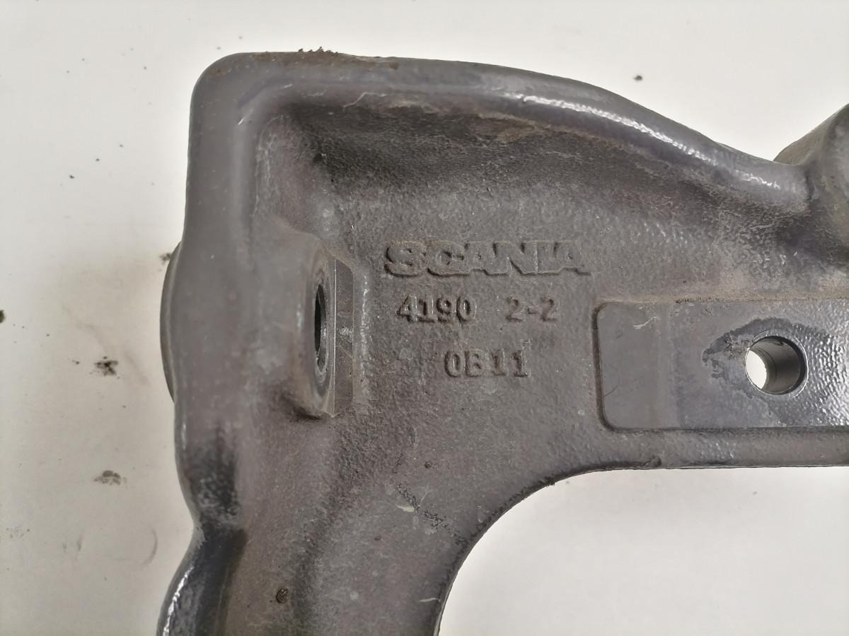 Scania Mudguard bracket 2356049 - Univerzální díl pro Nákladní auto: obrázek 3 Scania Mudguard bracket 2356049 - Univerzální díl pro Nákladní auto: obrázek 3