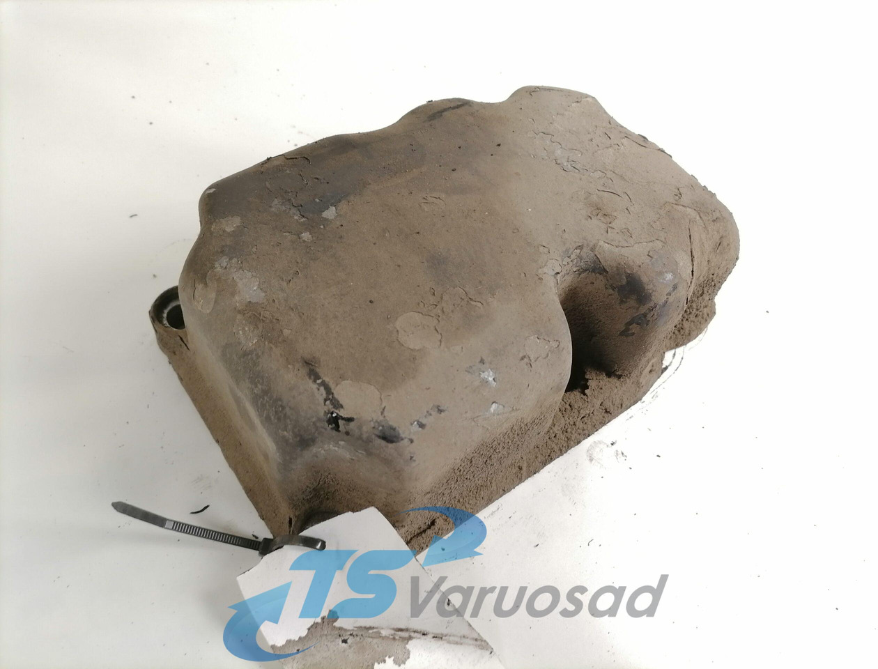 Scania Valve cover 1398884 - Hlava válců pro Nákladní auto: obrázek 1 Scania Valve cover 1398884 - Hlava válců pro Nákladní auto: obrázek 1