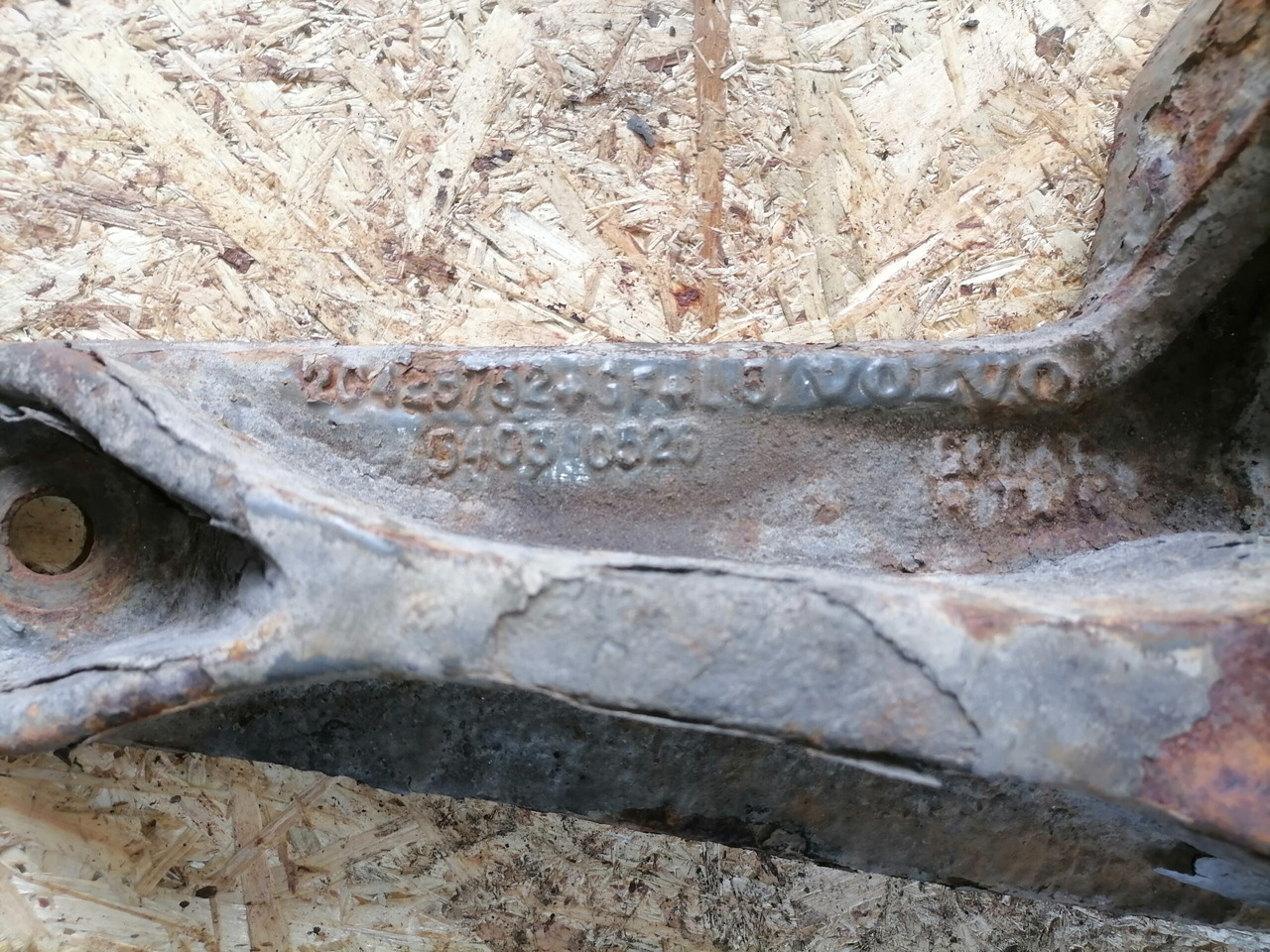 Volvo Air suspension bracket 20428752 - Náprava a díly pro Nákladní auto: obrázek 2 Volvo Air suspension bracket 20428752 - Náprava a díly pro Nákladní auto: obrázek 2