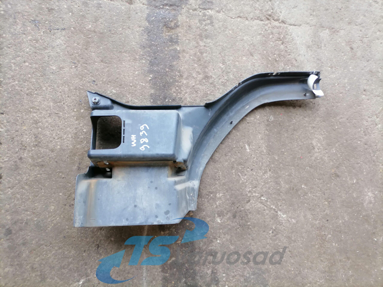 Volvo Astmelaua plastik 20529484 - Stupátko pro Nákladní auto: obrázek 2 Volvo Astmelaua plastik 20529484 - Stupátko pro Nákladní auto: obrázek 2
