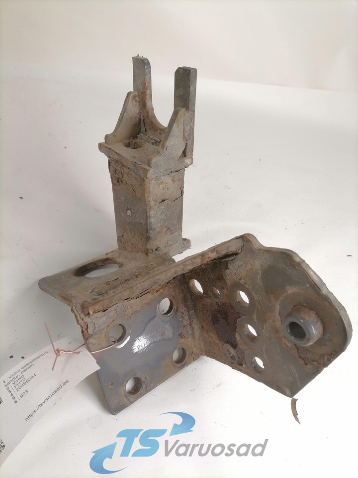 Volvo Bumper bracket 20499244 - Nárazník pro Nákladní auto: obrázek 1 Volvo Bumper bracket 20499244 - Nárazník pro Nákladní auto: obrázek 1