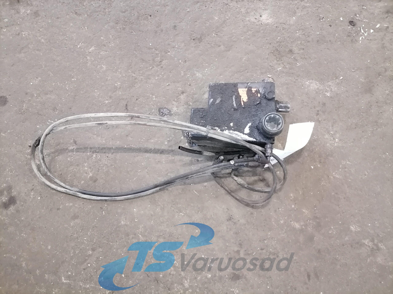 Volvo Cab tilting pump 20455262 - Podvěs kabiny pro Nákladní auto: obrázek 1 Volvo Cab tilting pump 20455262 - Podvěs kabiny pro Nákladní auto: obrázek 1
