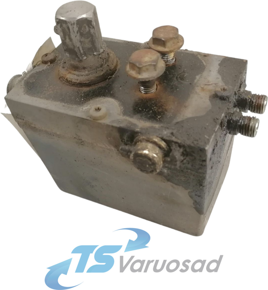 Volvo Cab tilting pump 82053294 - Podvěs kabiny pro Nákladní auto: obrázek 1 Volvo Cab tilting pump 82053294 - Podvěs kabiny pro Nákladní auto: obrázek 1