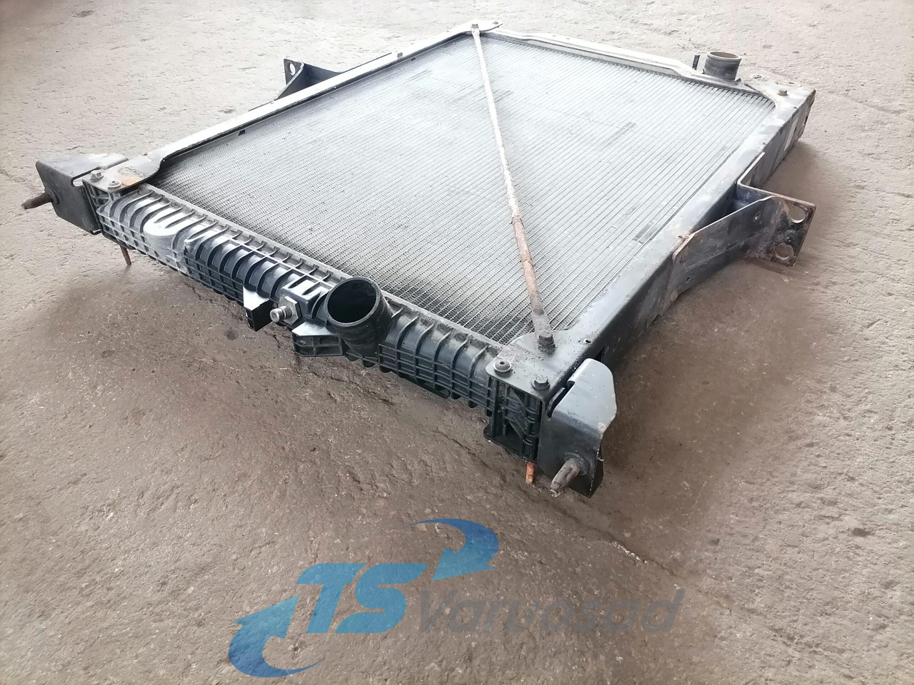 Volvo Cooling radiator 20936055 - Chladič pro Nákladní auto: obrázek 4 Volvo Cooling radiator 20936055 - Chladič pro Nákladní auto: obrázek 4