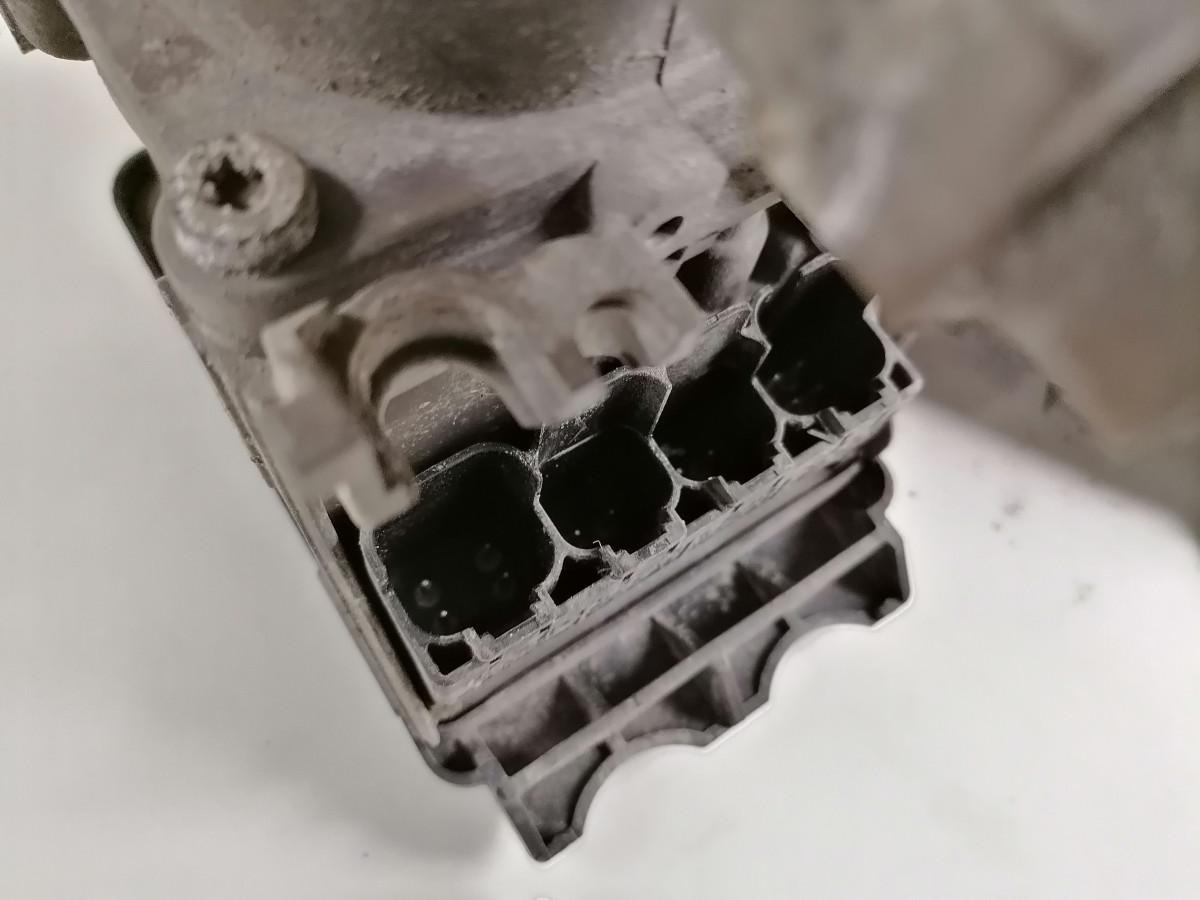 Volvo EBS brake valve 21114974 - Brzdový ventil pro Nákladní auto: obrázek 4 Volvo EBS brake valve 21114974 - Brzdový ventil pro Nákladní auto: obrázek 4