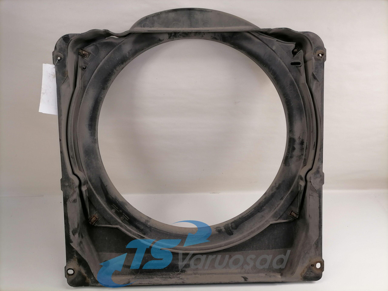 Volvo Fan shroud 20869865 - Chladič pro Nákladní auto: obrázek 2 Volvo Fan shroud 20869865 - Chladič pro Nákladní auto: obrázek 2