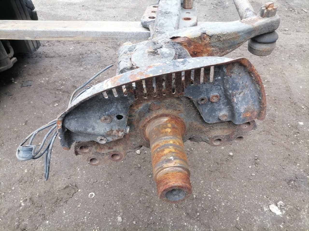 Volvo First axel housing 20399060 - Přední náprava pro Nákladní auto: obrázek 3 Volvo First axel housing 20399060 - Přední náprava pro Nákladní auto: obrázek 3