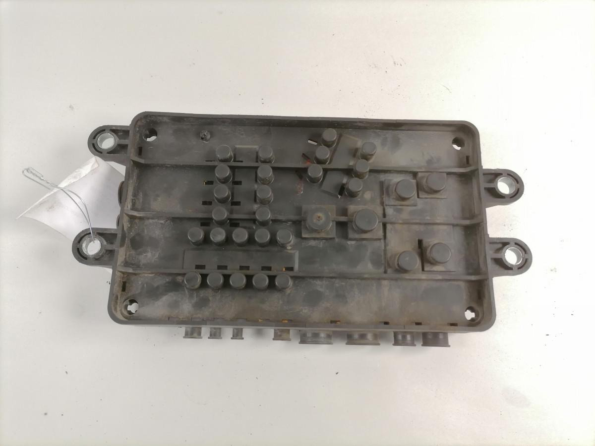 Volvo Fuse box 21717590 - Pojistka pro Nákladní auto: obrázek 5 Volvo Fuse box 21717590 - Pojistka pro Nákladní auto: obrázek 5