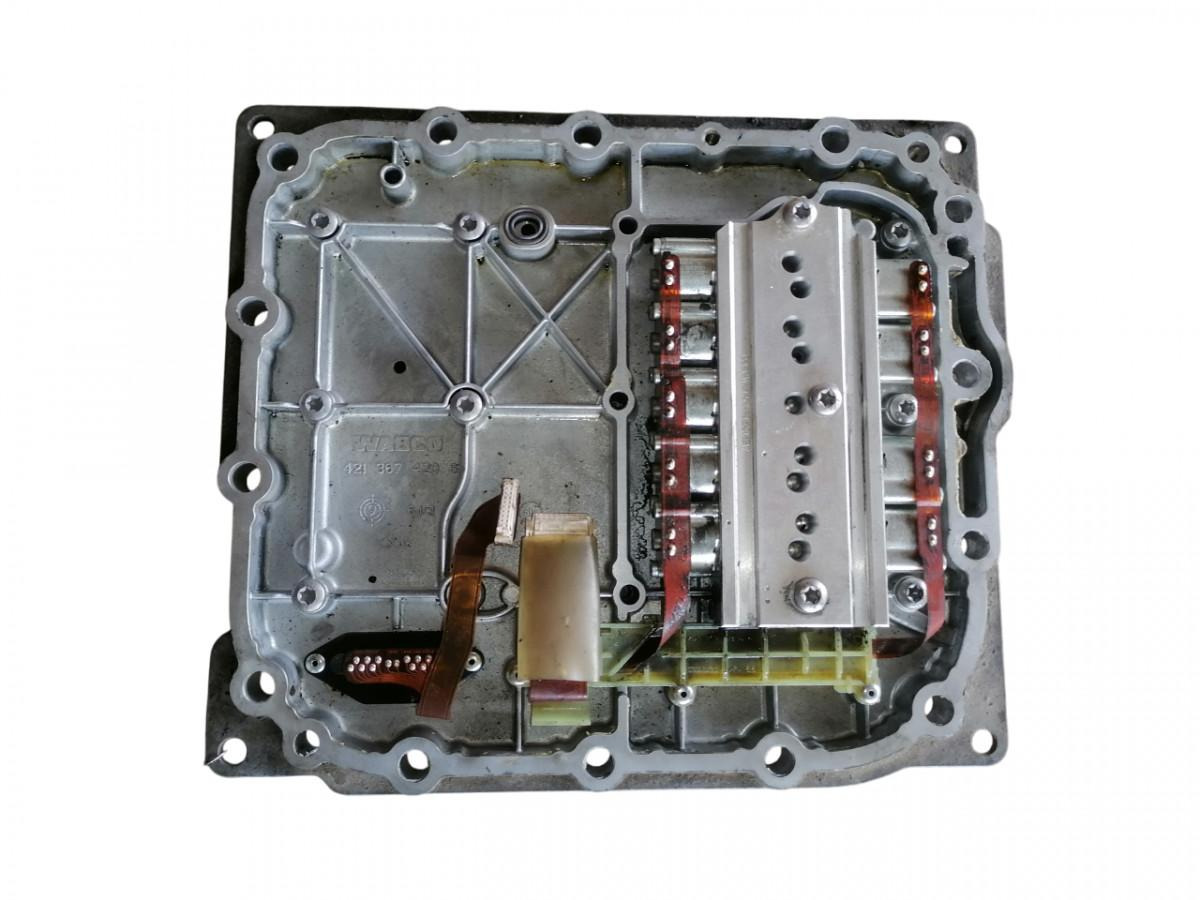 Volvo Gear control 4213674206 - Převodovka a díly pro Nákladní auto: obrázek 1 Volvo Gear control 4213674206 - Převodovka a díly pro Nákladní auto: obrázek 1