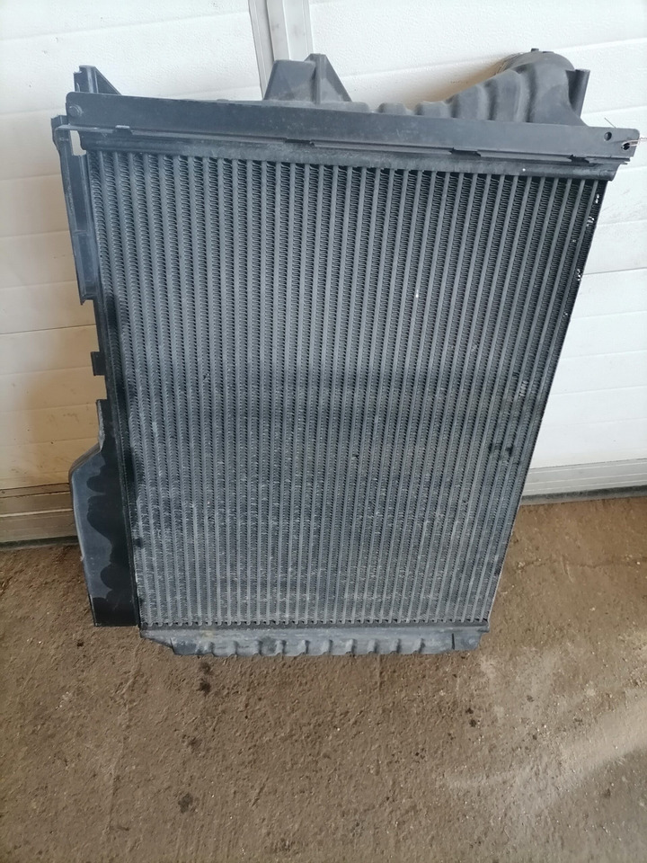 Volvo Intercooler radiator 20735696 - Intercooler pro Nákladní auto: obrázek 2 Volvo Intercooler radiator 20735696 - Intercooler pro Nákladní auto: obrázek 2