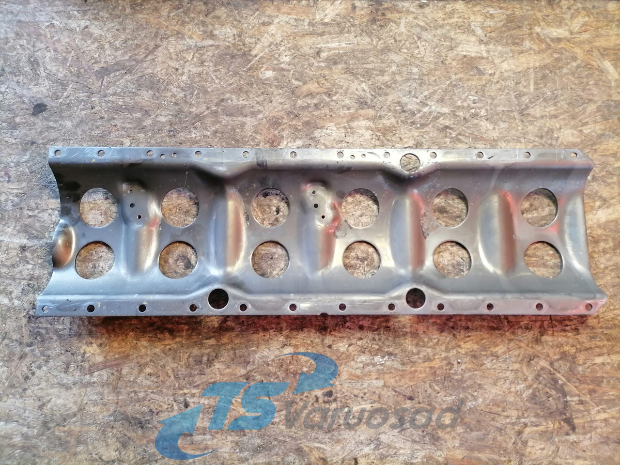Volvo Ladder frame 20499612 - Olejová vana pro Nákladní auto: obrázek 3 Volvo Ladder frame 20499612 - Olejová vana pro Nákladní auto: obrázek 3