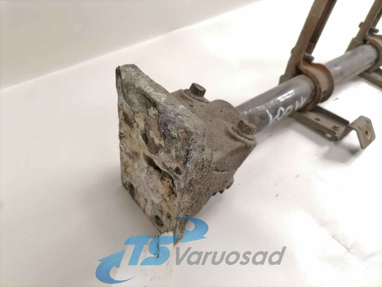 Volvo Mudguard bracket 21094413 - Univerzální díl pro Nákladní auto: obrázek 2 Volvo Mudguard bracket 21094413 - Univerzální díl pro Nákladní auto: obrázek 2