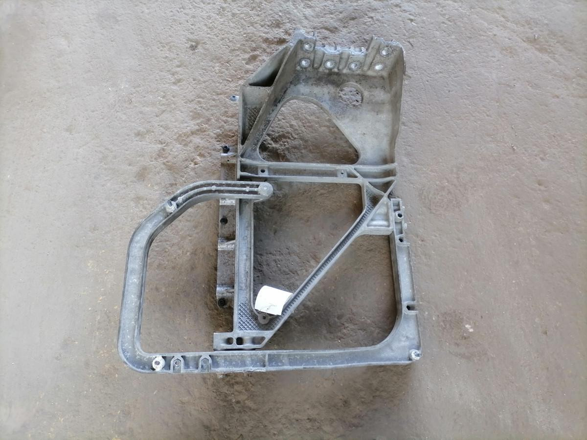 Volvo Mudguard bracket 21341500 - Univerzální díl pro Nákladní auto: obrázek 2 Volvo Mudguard bracket 21341500 - Univerzální díl pro Nákladní auto: obrázek 2