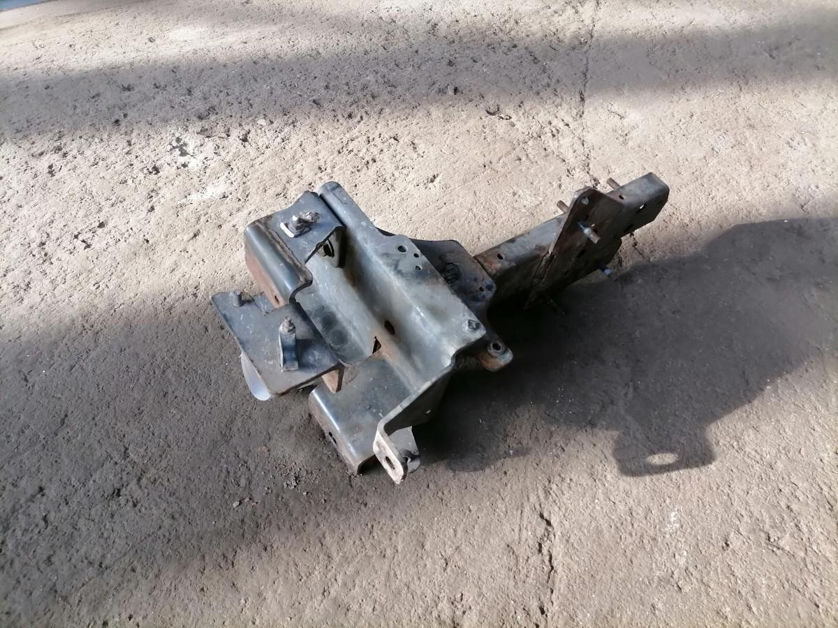 Volvo Mudguard bracket 21994443 - Univerzální díl pro Nákladní auto: obrázek 4 Volvo Mudguard bracket 21994443 - Univerzální díl pro Nákladní auto: obrázek 4