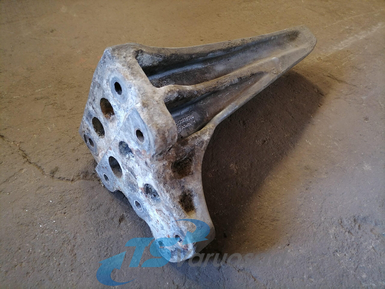 Volvo Muffler carrier 21639760 - Tlumič výfuku pro Nákladní auto: obrázek 4 Volvo Muffler carrier 21639760 - Tlumič výfuku pro Nákladní auto: obrázek 4