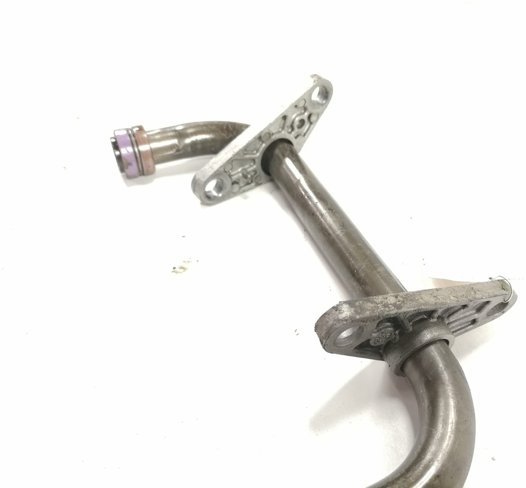 Volvo Oil pump pipe 20498189 - Olejové čerpadlo pro Nákladní auto: obrázek 4 Volvo Oil pump pipe 20498189 - Olejové čerpadlo pro Nákladní auto: obrázek 4