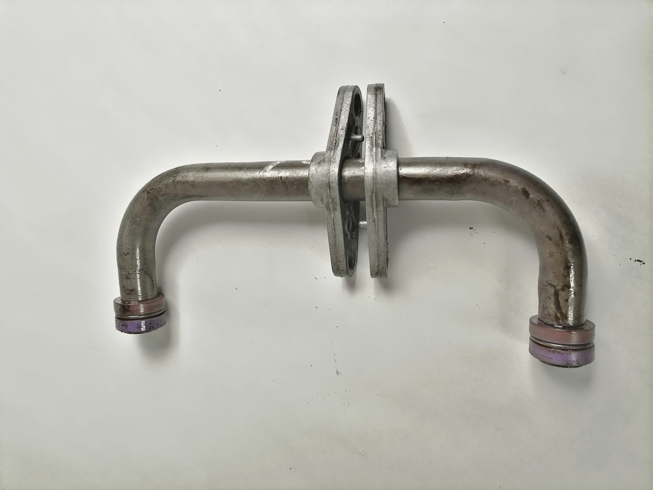 Volvo Oil pump pipe 20498189 - Olejové čerpadlo pro Nákladní auto: obrázek 2 Volvo Oil pump pipe 20498189 - Olejové čerpadlo pro Nákladní auto: obrázek 2