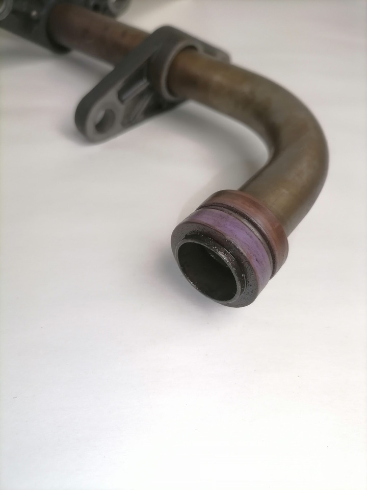 Volvo Oil pump pipe 21599109 - Olejové čerpadlo pro Nákladní auto: obrázek 4 Volvo Oil pump pipe 21599109 - Olejové čerpadlo pro Nákladní auto: obrázek 4