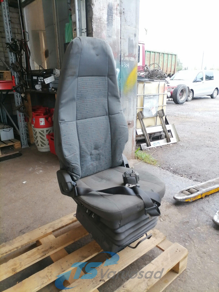 Volvo Passenger seat - Sedaček pro Nákladní auto: obrázek 1 Volvo Passenger seat - Sedaček pro Nákladní auto: obrázek 1