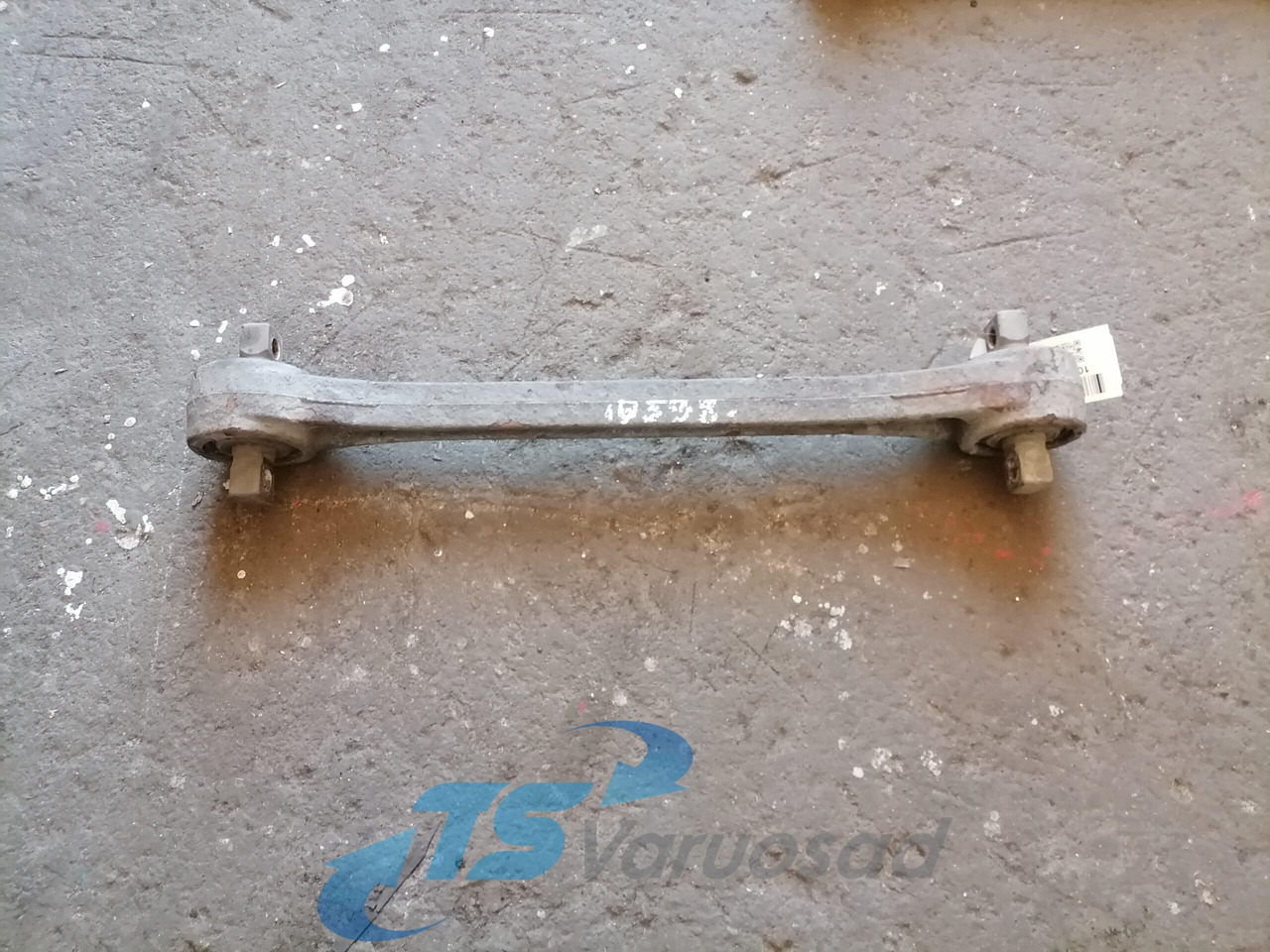 Volvo Torque rod 21196798 - Náprava a díly pro Nákladní auto: obrázek 1 Volvo Torque rod 21196798 - Náprava a díly pro Nákladní auto: obrázek 1