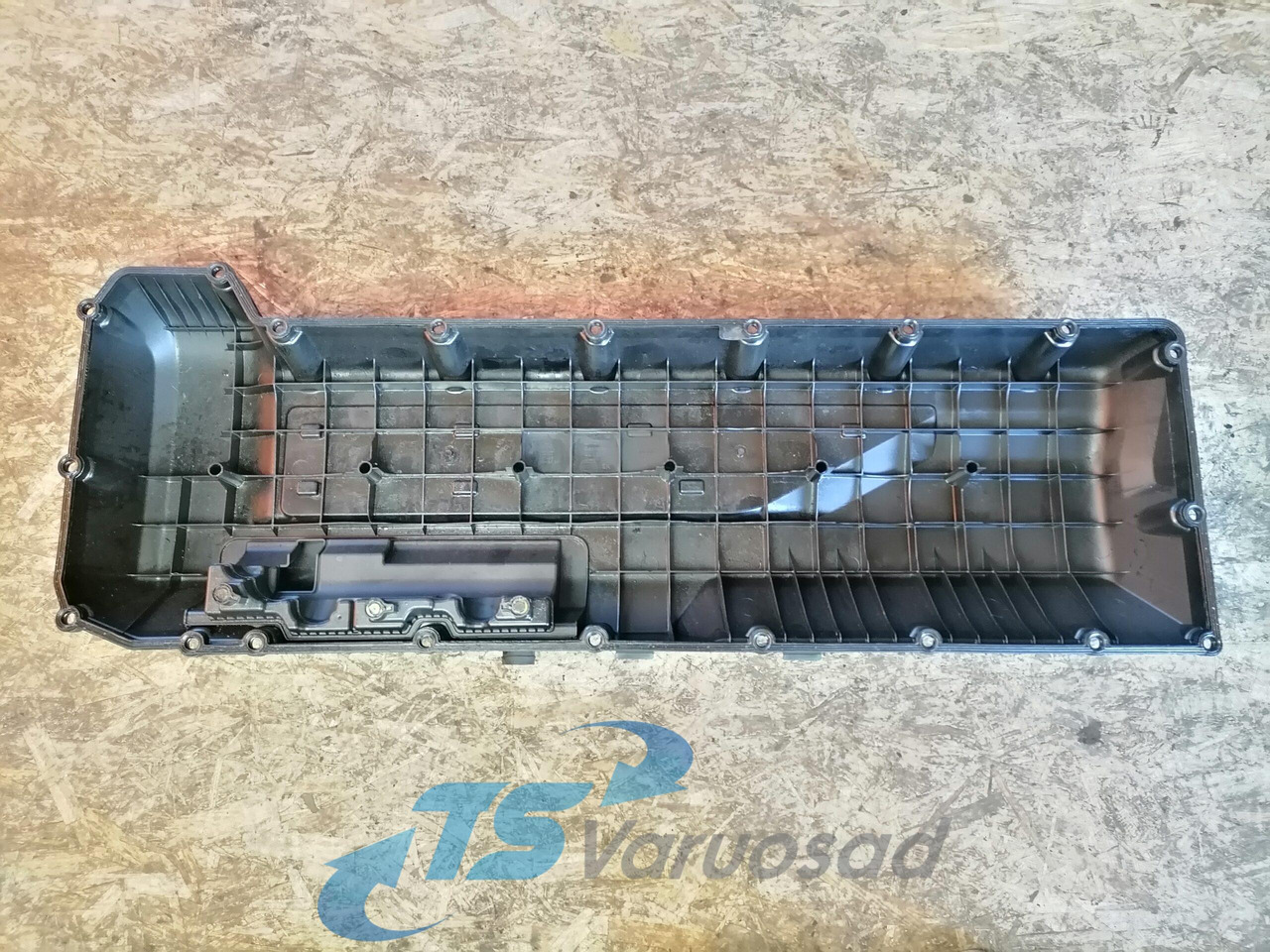 Volvo Valve cover 21627156 - Hlava válců pro Nákladní auto: obrázek 3 Volvo Valve cover 21627156 - Hlava válců pro Nákladní auto: obrázek 3