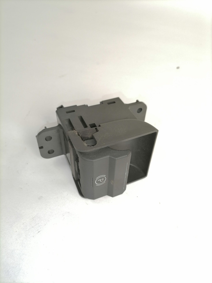 Volvo Volvo switch, parking brake 22107830 - Kabina pro Nákladní auto: obrázek 5 Volvo Volvo switch, parking brake 22107830 - Kabina pro Nákladní auto: obrázek 5