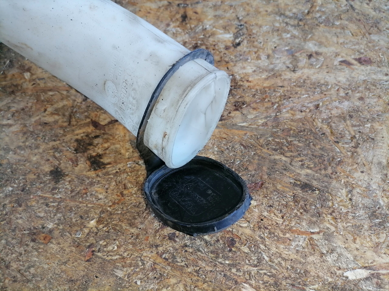 Volvo Windscreen washer fluid tank 20382655 - Stěrač pro Nákladní auto: obrázek 5 Volvo Windscreen washer fluid tank 20382655 - Stěrač pro Nákladní auto: obrázek 5